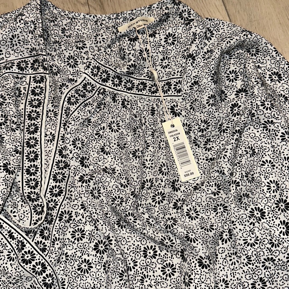 MAX STUDIO NWT BLOUSE